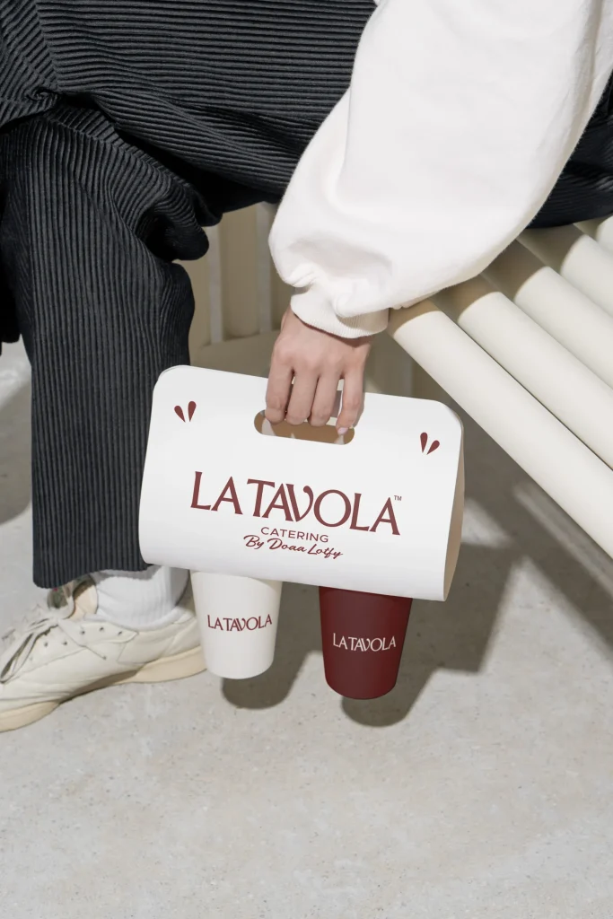 La Tavola carry box and coffee cups